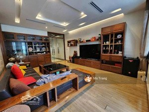 có 102! bán nhà mặt phố quan thổ, đống đa, 104m2 x 6 tầng, 2 thoáng trước sau, mặt tiền 5.8m, 38 tỷ