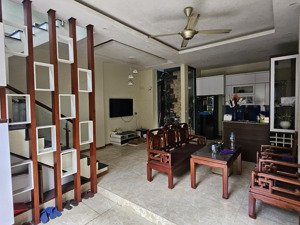 hàng hiếm tại số 28, ngõ 38, ngách 62, đường xuân la, 16 triệu vnd, 46m2