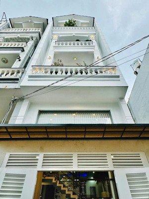 nhà hẻm 6m__lê đức thọ p14__ cách mặt tiền 20m_ diện tích: 4.2m x 12m. 4 lầu- 4 phòng ngủ-5wc=6,9t