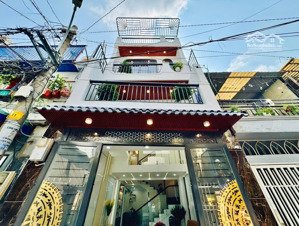 nhà quang trung phường 8__ gần chợ hạnh thông tây. diện tích: 4m x 11m_2 lầu 3 phòng=6,6 tỷ