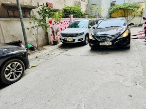 htien dt 340 met, mt 17 x 350 tr= 120 tỷ, cách 7 met, ra mduong htien, ô tô 7 chỗ vào, ngõ thông tứ