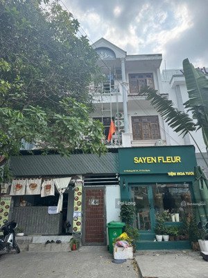 mặt tiền ngay khu ẩm thực phan xích long 8,2x16m hđt 50tr/tháng giá tốt 35 tỷ bớt lộc.