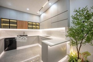 Nhỉnh 9ty ,nhà đẹp Mới Gần 50m2 4 Tầng Kts Thiết Kế,sát Mặt Tiền Lê Văn Sỹ Phú Nhuận