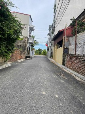 cần bán mảnh đất đẹp lô góc 59.9m.tại thôn lê xá, xã mai lâm, h đông anh, hn