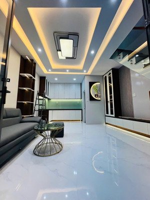 khai xuân bán nhà q7 sát q4, căn góc 2 mặt hẻm htp thông hẻm bùi văn ba giá: 3ty8 ( tl )