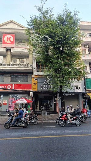 6 tầng 500m2 mt 29 nguyễn gia trí giá rẻ