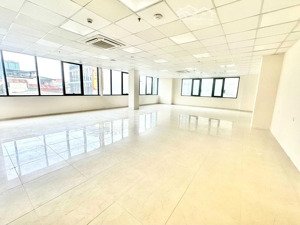 chính chủ cho thuê văn phòng tại số 2 vương thừa vũ - đối diện toyota thanh xuân, dt 120m2, 210m2