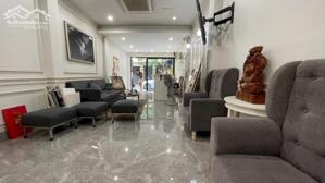 Bán gáp Tòa BUilding Mặt đường La Thành giá 77 tỷ, 100mx9 tầng, Thang máy.