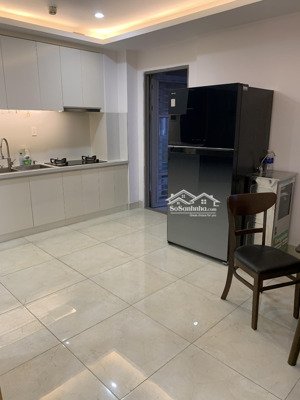bán cc tại saigon south residences, 5,1 tỷ, 65m2, 2pn, 2wc, bao đẹp! view hồ bơi