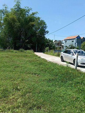 đất view cánh đồng gần nam kỳ khởi nghĩa, 700m2 có 122m2 đất ở