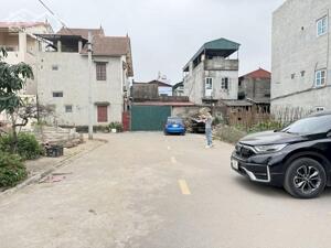 Bán đất đấu giá Đổng Xuyên 68,8m2 - Đường rộng thênh thang - Gần đường gom DT20 (Đê Vàng)