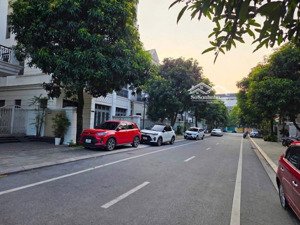 cần bán biệt thự nguyệt quế vinhomes riverside long biên 176m2 5t mt 8m lô góc vỉa hè kd tốt