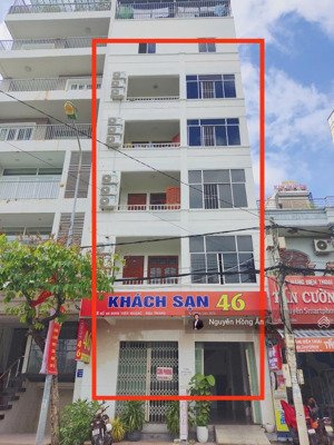 giảm 2 tỷ bán nhanh ks 6 tầng đinh tiên hoàng - khu trung tâm lộc thọ, gần biển, có dòng tiền thuê