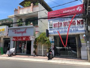 bán đất tặng nhà mặt tiền đường nguyễn trãi vị trí kề góc, thuận lợi kinh doanh, giá 12,5 tỷ có tl