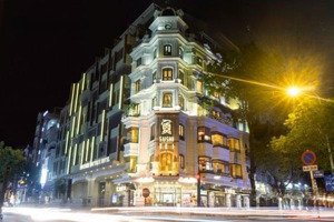 bán khách sạn góc 2mt đường số 85-42, tân quy, quận 7 -9x20m. hầm + 6 tầng. hđt: 180tr/th.giá: 45tỷ