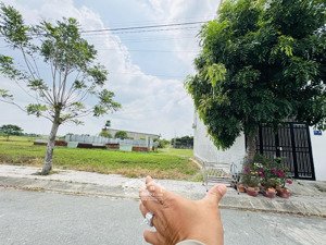 bán đất cát tường phú sinh giá rẻ đất đối diện kdl sinh thái an tây hồ dt : 4x13,5=54m2 shr