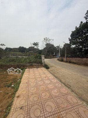 chính chủ gửi bán 200m thích hợp làm nhà vườn gần trục chính hoà thạch đâu tư sinh lời