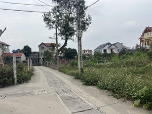 bán 2 lô đất đẹp gần ngay chợ hoa quả lớn nhất miền băc giá hơn 3,9tỷ