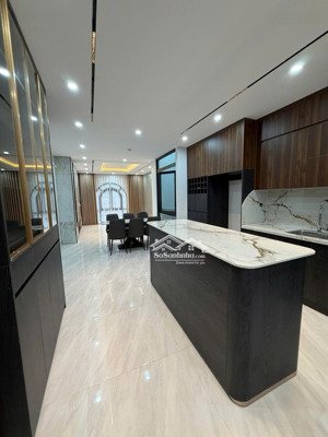 bán nhà 7 tầng thang máy - ô tô 7 chỗ vào nhà - dt 65m2. giá khai xuân 33.8 tỷ