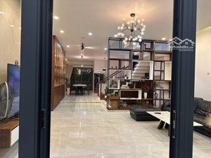 bán nhanh căn biệt thự khu halla ngay cạnh toà nhà 69 tầng