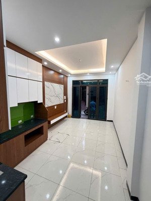 bán gấp nhà 5 tầng ngô quyền - hà đông - thang máy xịn - ô tô