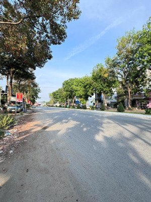 bán nền đường lê trọng tấn khu xây dựng cần thơ giá 7.2 tỷ