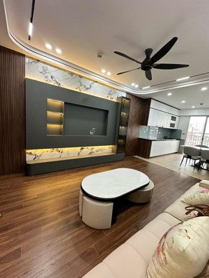 bán căn hộ chung cư toà sông hồng park view 165 thái hà 80m2 ,thiết kế 2 ngủ 2wc. lh : 