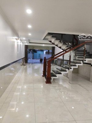 cho thuê nhà kdc phúc đạt 5*20m, có 5 pn, có 5 máy lạnh