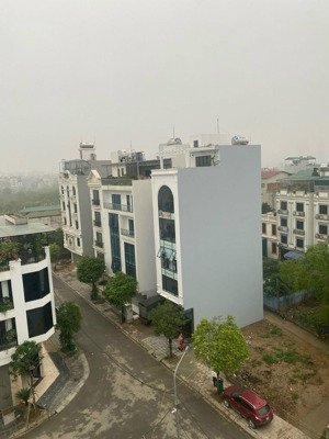 bán lô đất cạnh trường fpt và đường trinh văn bô