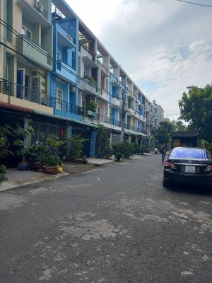 bán nhà đường 78 kdc bình phú 2. p10. q6. giá 9.4 tỷ