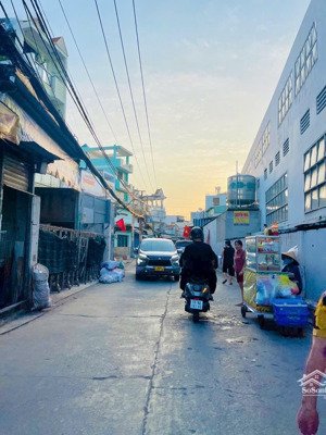 bán nhà dt 86m ngang hiếm 5.2m nở hậu 8m đẹp, nhà mới đẹp ở ngay, hồ học lãm an lạc chỉ 4ty6 tl