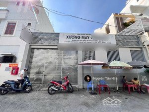 hẻm 8m đường phạm quý thích( kế chợ tân hương). ( dt: 12x21m cấp 4). giá: 28.9 tỷ