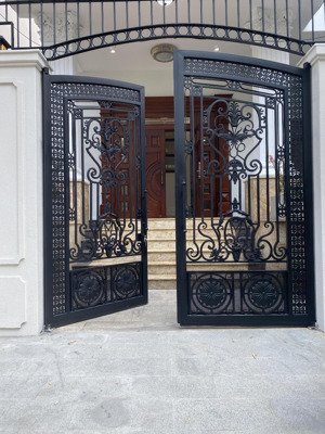 bán bt him lam p tân hưng dt: 10x20m giá 62 tỷ có thang máy lh:0911775888