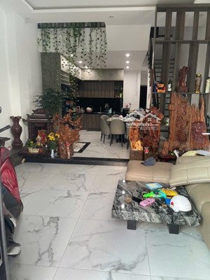 cần bán nhà 3tầng đường 33m mê linh giá 7.25tỷ - sát biển liên chiểu - đà nẵng siêu rẻ nhà mới