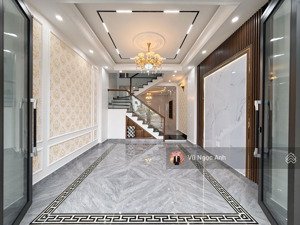 chỉ 4.95 tỷ sở hữu nhà 4 tầng gần vinhomes đường 11m