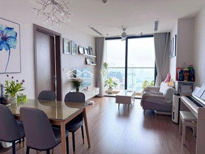 bán gấp ch az lâm viên complex dt 85m2 2pn full nt hướng đn giá 90tr/m sđcc ở luôn: 