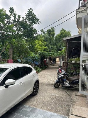 bán nhà 3 tầng trung tâm đông mỹ , oto đỗ.