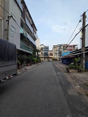 bán đất đường 4c khu tên lửa dt 4x21