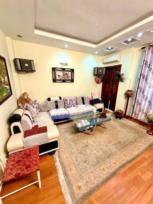 bán nhà 5 tầng vuông vắn phố lạc long quân, ô tô vào nhà, 38m2 giá 11,2 tỷ