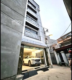 độc nhất cổ linh_ oto tránh gara thang máy _ 200m ra công viên lớn