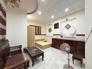 studio cửa sổ thoáng - giá rẻ - full nội thất