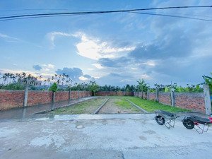 hàng hiếm giá cực rẻ lô góc trục đường ô tô thông lâm động. diện tích 61,5m2. ngang 4m