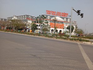 bán lô đất đg trinh văn bô cạnh công viên vingroup