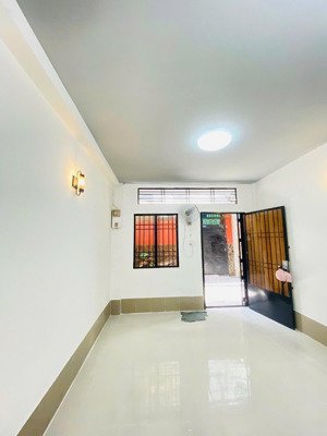 quá rẻ - hẻm 3m cạnh mặt tiền trần phú quận 5 - 23m2 ngang 3m45 3 tầng 2 pn - 4 tỷ 95 bớt lộc