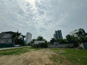 ngộp bank! bán 168m2 đất đắc sở, hoài đức. mt 10m, ô tô tránh, chia lô, kinh doanh. giá chỉ 39tr/m2