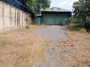 cho thuê kho xưởng và đất 400 m2 giá 12 tr/th đường nguyễn đình kiên xã tân nhựt bình chánh tphcm