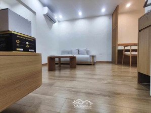 cho thuê căn hộ tập thể tầng 2 view sân rộng full nội thất giá chỉ 9 triệu