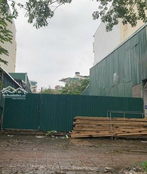 bán gấp đất phố lê trọng tấn, dt 200m2, kinh doanh, 2 mặt tiền, không lỗi, vỉa hè rộng, chỉ 71,5 ty