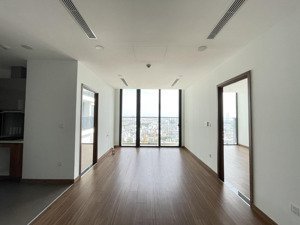 cho thuê eco green quận 7 - 2pn 2wc 66m2 - tầng trung thoáng mát - giá chỉ 13.5 triệu.