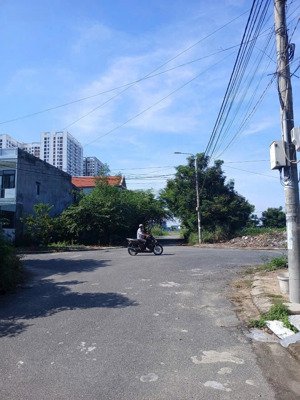 duy nhất 1 lô góc 2 mặt tiền khu đt phú mỹ an, nhs , tp.đà nẵng ( nhìn qua công viên fpt)
